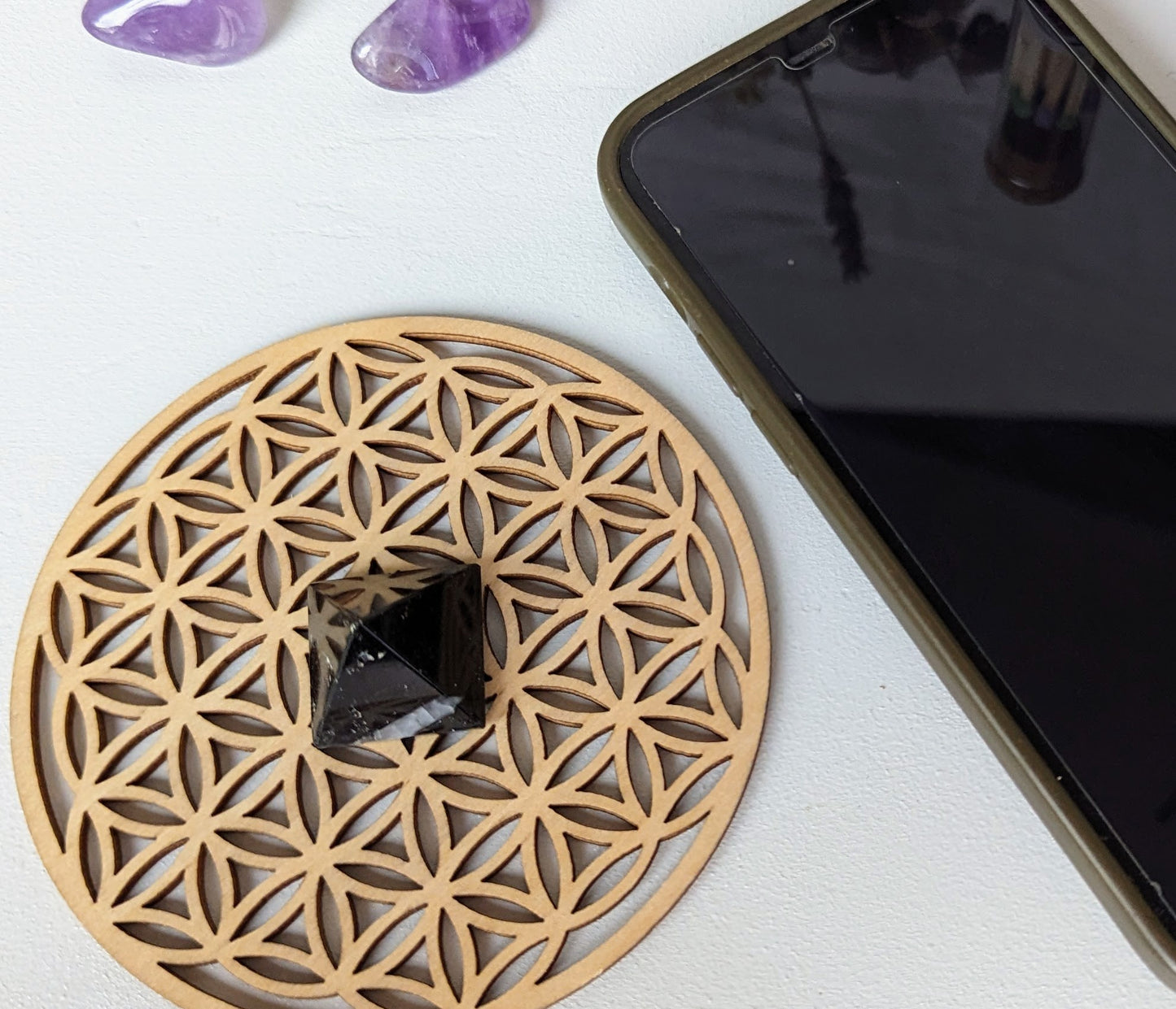 Pyramide anti-ondes en tourmaline noire