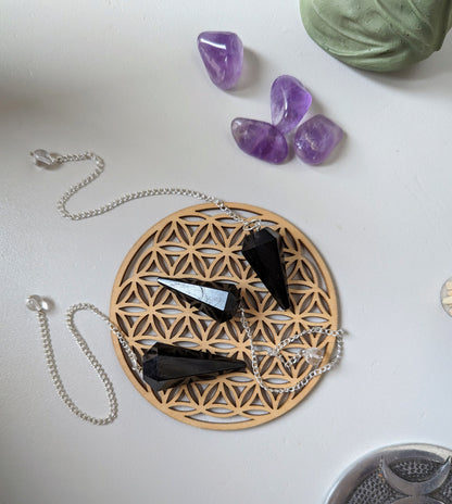 Pendule en tourmaline noire