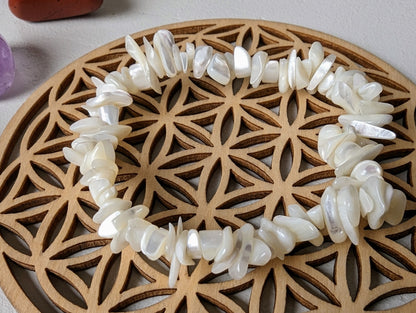 Bracelet Nacre baroque – Féminité & harmonie