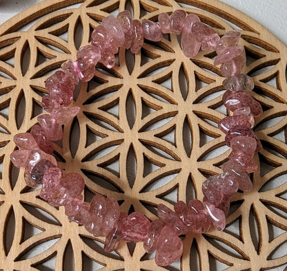 Bracelet Quartz Fraise baroque – Confiance & équilibre