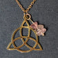 Collier triquetra en quartz fraise