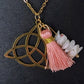 Collier triquetra en nacre