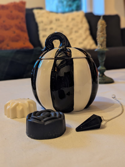 Brûle-parfum Citrouille à Rayures Noir et Blanc