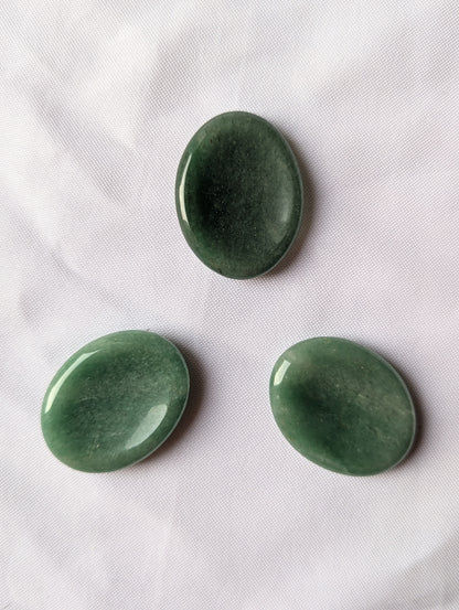 Galet anti‑stress Aventurine Verte – Apaisement & harmonie