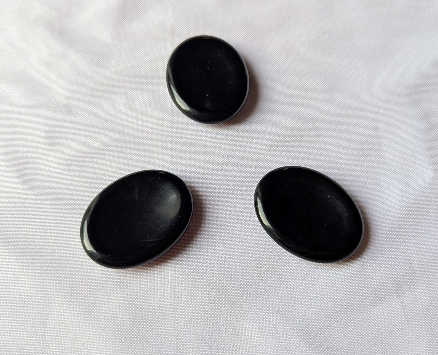 Galet anti-stress Obsidienne Noire – Protection & sérénité