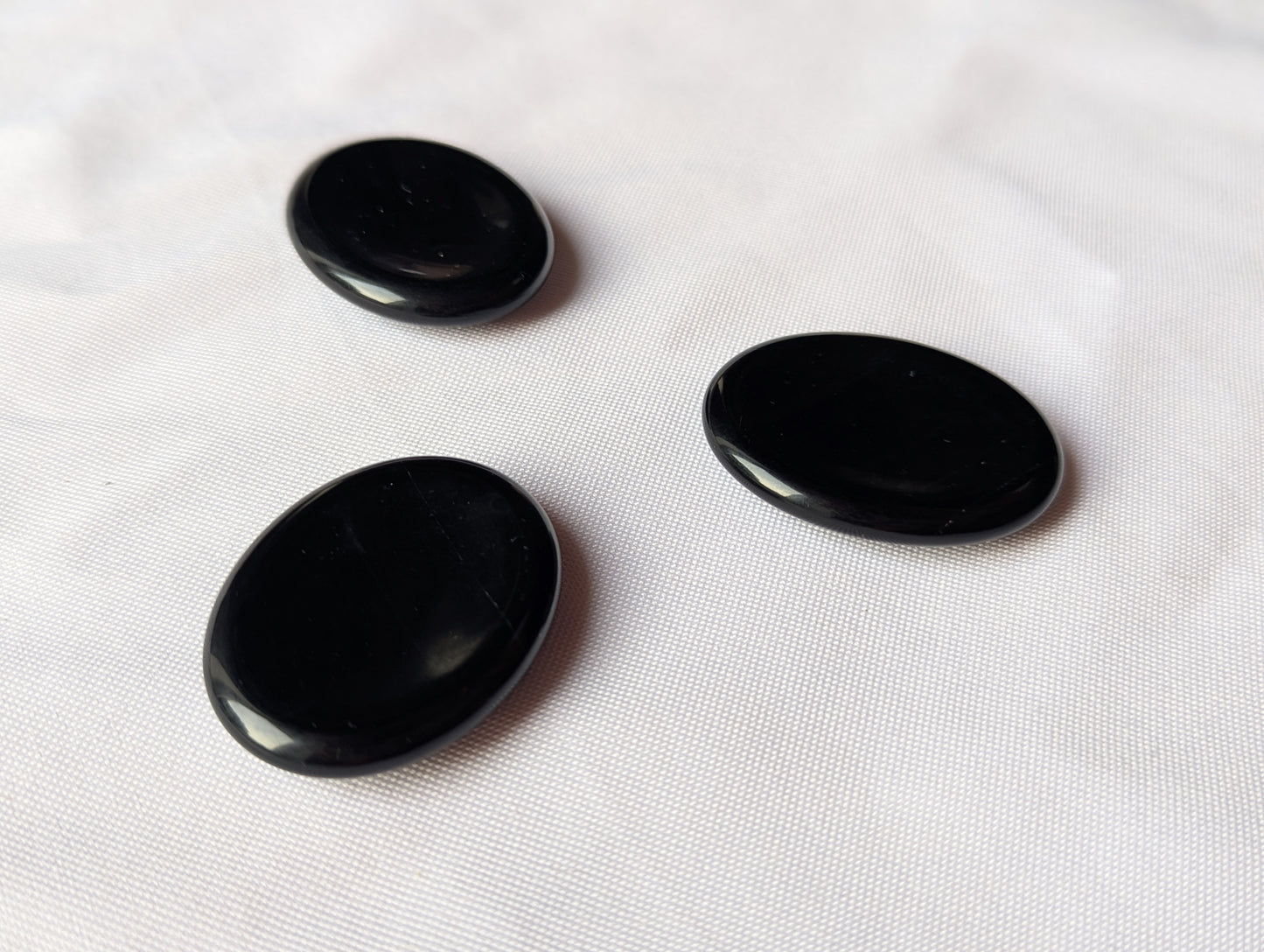 Galet anti-stress Obsidienne Noire – Protection & sérénité
